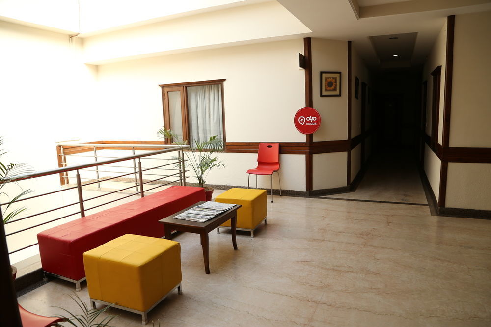 Oyo Rooms Chandigarh Sector 34 Exterior photo